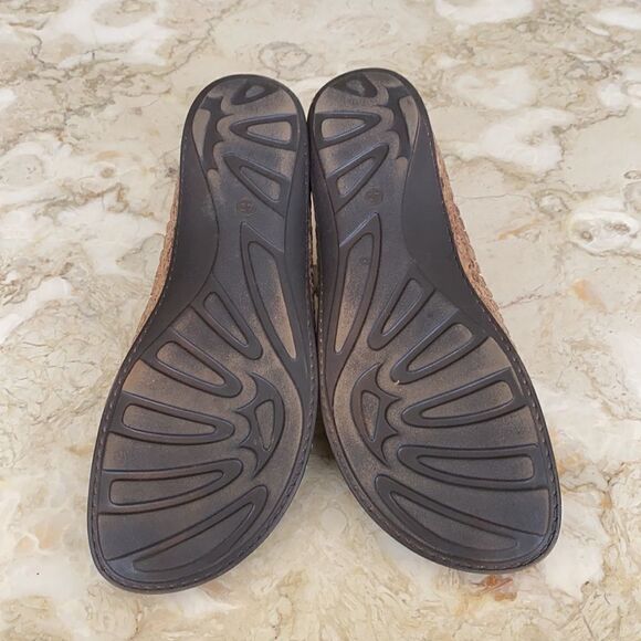 Free Walk Leather / Cork Thong Sandals - Picture 8 of 10